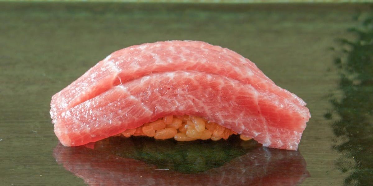 鮨 博多まつもと 八重洲店