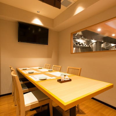 大人が集う、銀座の隠れ家