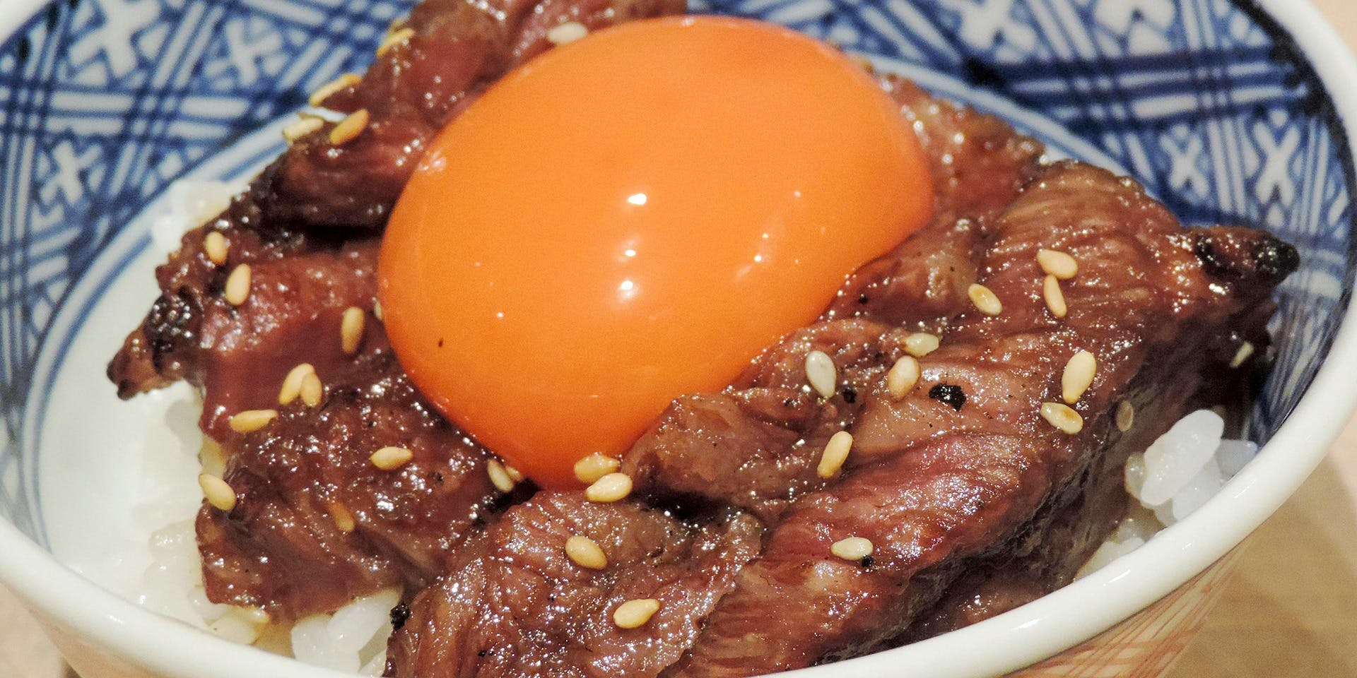 肉割烹 よし田