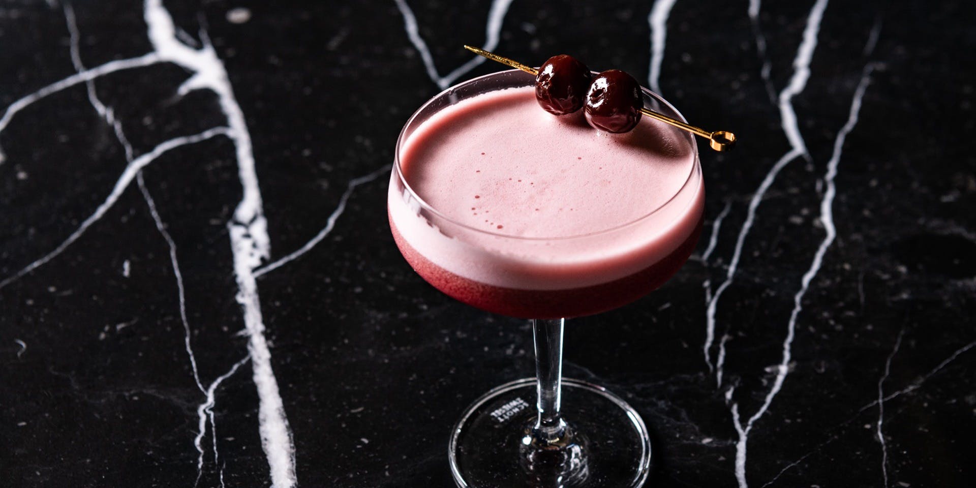 STVV LOUNGE（エスティヴィーヴィー ラウンジ）