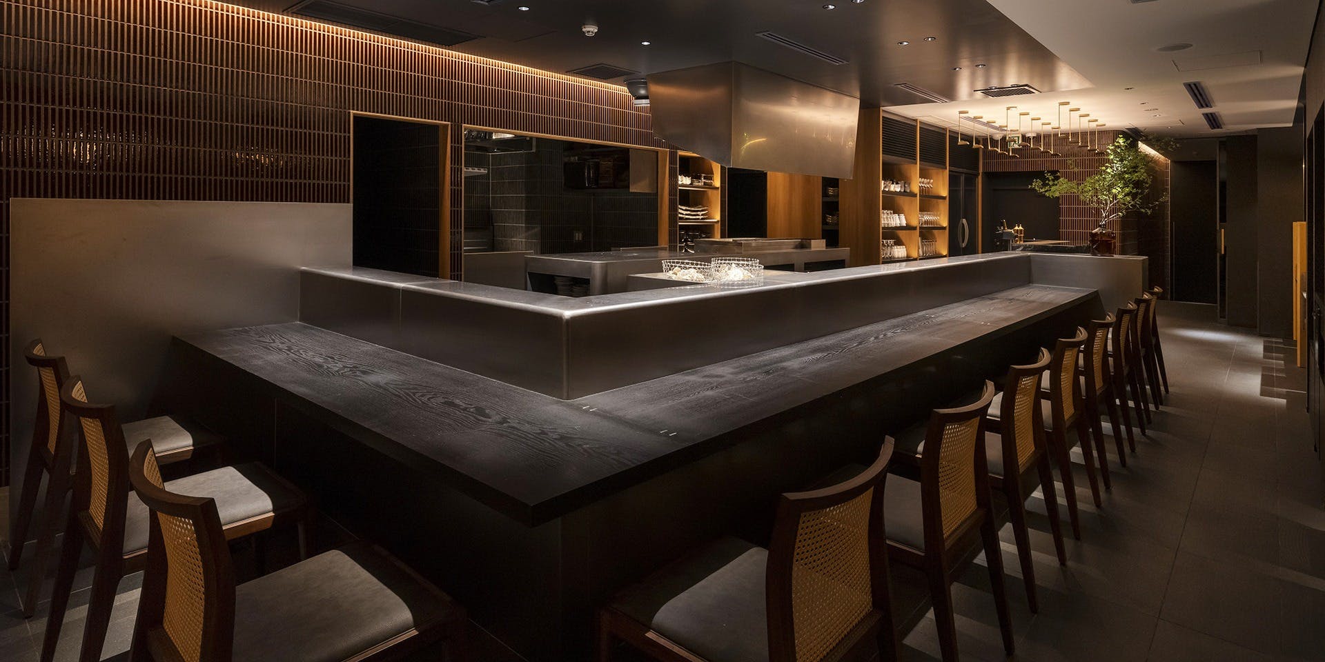 鮨和食 紅炉庵 なんば（【旧店名】料理屋 紅炉庵）