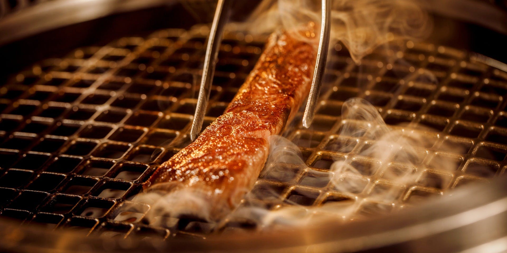 炭火焼肉 うしざか