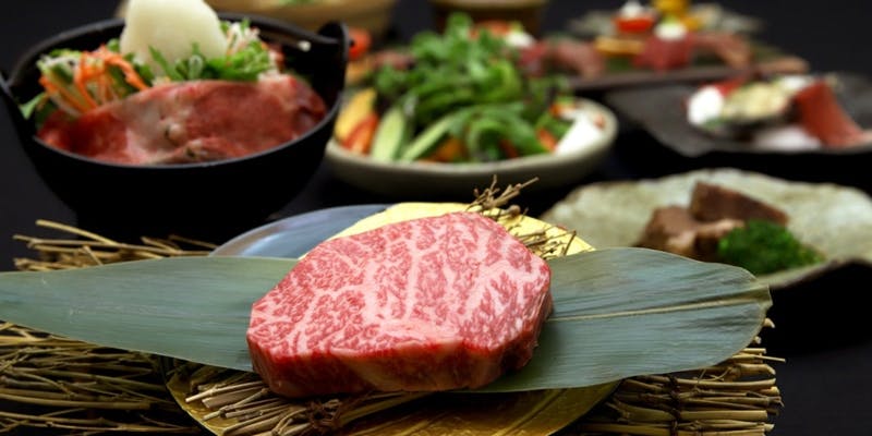 A4認定近江牛「希少イチボ」鉄板ステーキの肉割烹コース＋乾杯ドリンク（2名～個室可）