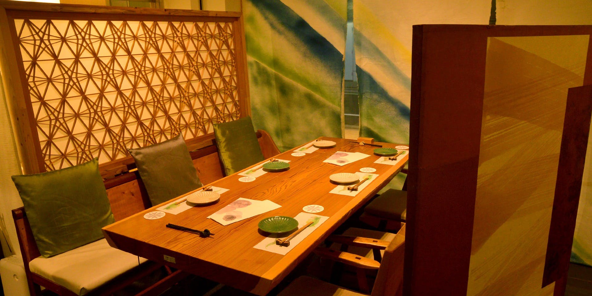 僖ニ成ル食 京橋（キニナルショク）