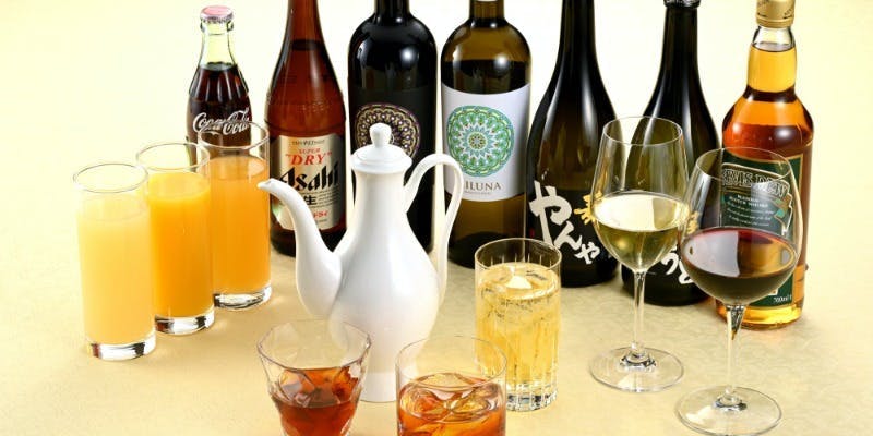 【忘新年会プランA】お得な特典あり！2時間飲み放題＋大皿料理6品