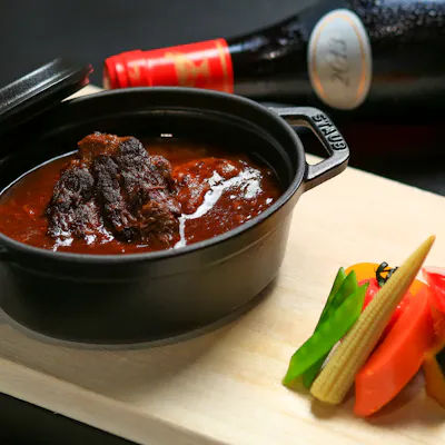 旬の食材を活かした、手作りのフランス料理