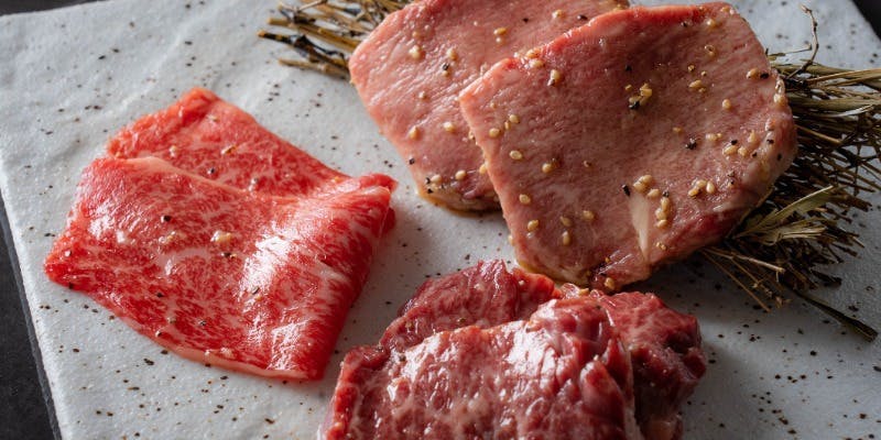 【上ランチセット】上タンと霜降り肉、赤身肉に人気のミスジが付いた極上和牛ランチセット
