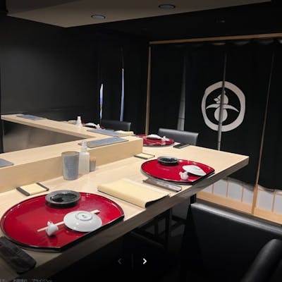 落ち着いた雰囲気の店内