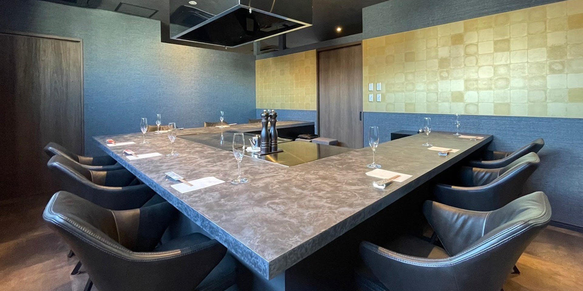 鉄板焼 箸とフォーク - 画像1