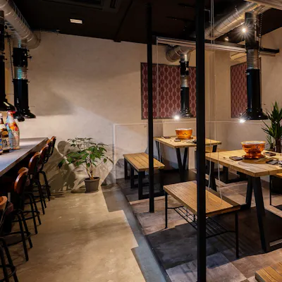 スタイリッシュな雰囲気の店内