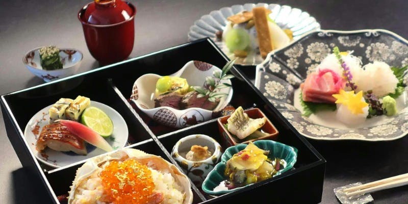 日本料理店の箱寿司【雅珠】 日本料理 舳 MIYOSHI／熱海パール