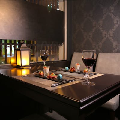 落ち着いた雰囲気の店内