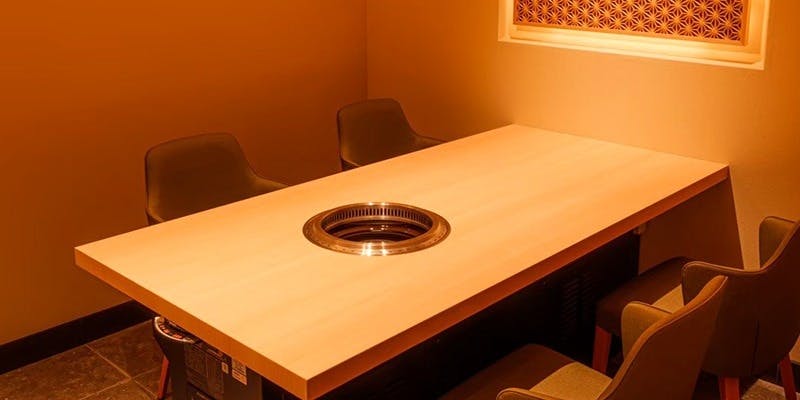 個室確約！【和牛と蟹尽くしコース】和牛と蟹を贅沢に楽しめる期間限定コース。