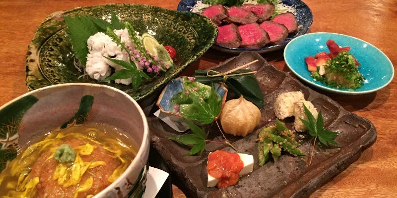 【超特選コース】ウニ、鮑、いくらなど、店主厳選の豪華食材を使用した特別なコース