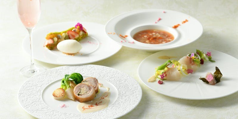 VMG CAFE 九段会館テラス Kudan Kaikan Terrace 【桜×春の味覚】桜鯛の