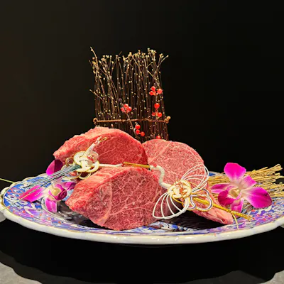 日本各地より取り寄せる、最高級A5ランクのブランド牛ヒレ肉