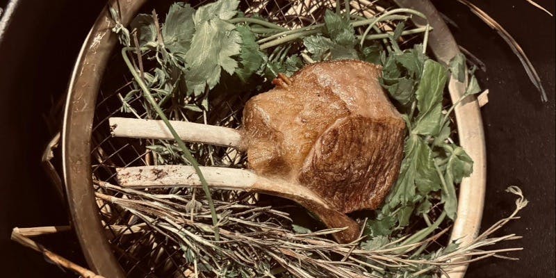 Menu Relation 全10品。選べるメインやキャビアなどを使用したスペシャルコース