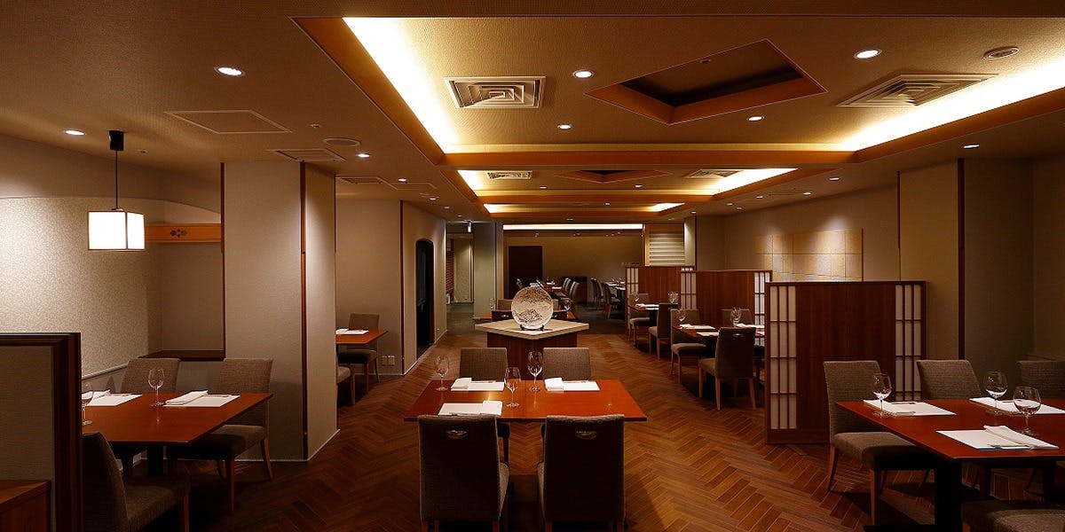 新宿なだ万賓館 ／ 天ぷら処 萬助 蕎麦 おでん - 画像1