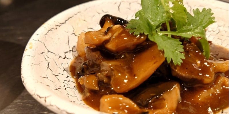 【年末年始特別コース】　上海蟹や穴熊、久米島赤鶏などを使ったおまかせコース全7品