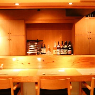 落ち着いた雰囲気の店内