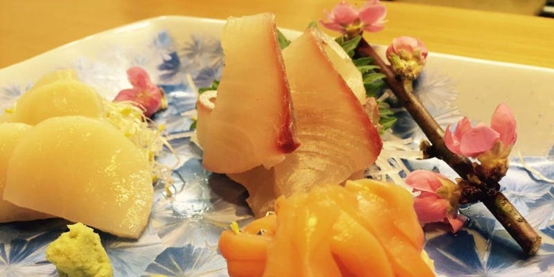 【特選コース】名物の鴨料理が2種類入ります