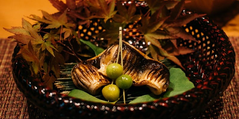 席のみ予約。ご来店後に単品・コースよりお選びください。