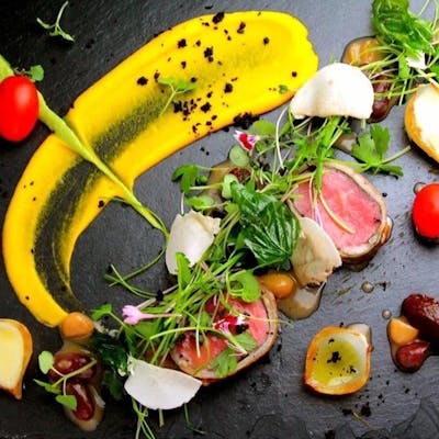 地産地消にこだわった厳選素材