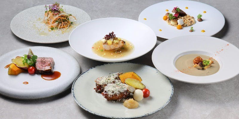 【全5品】選べるメインのディナーコース＋乾杯ドリンク1杯付