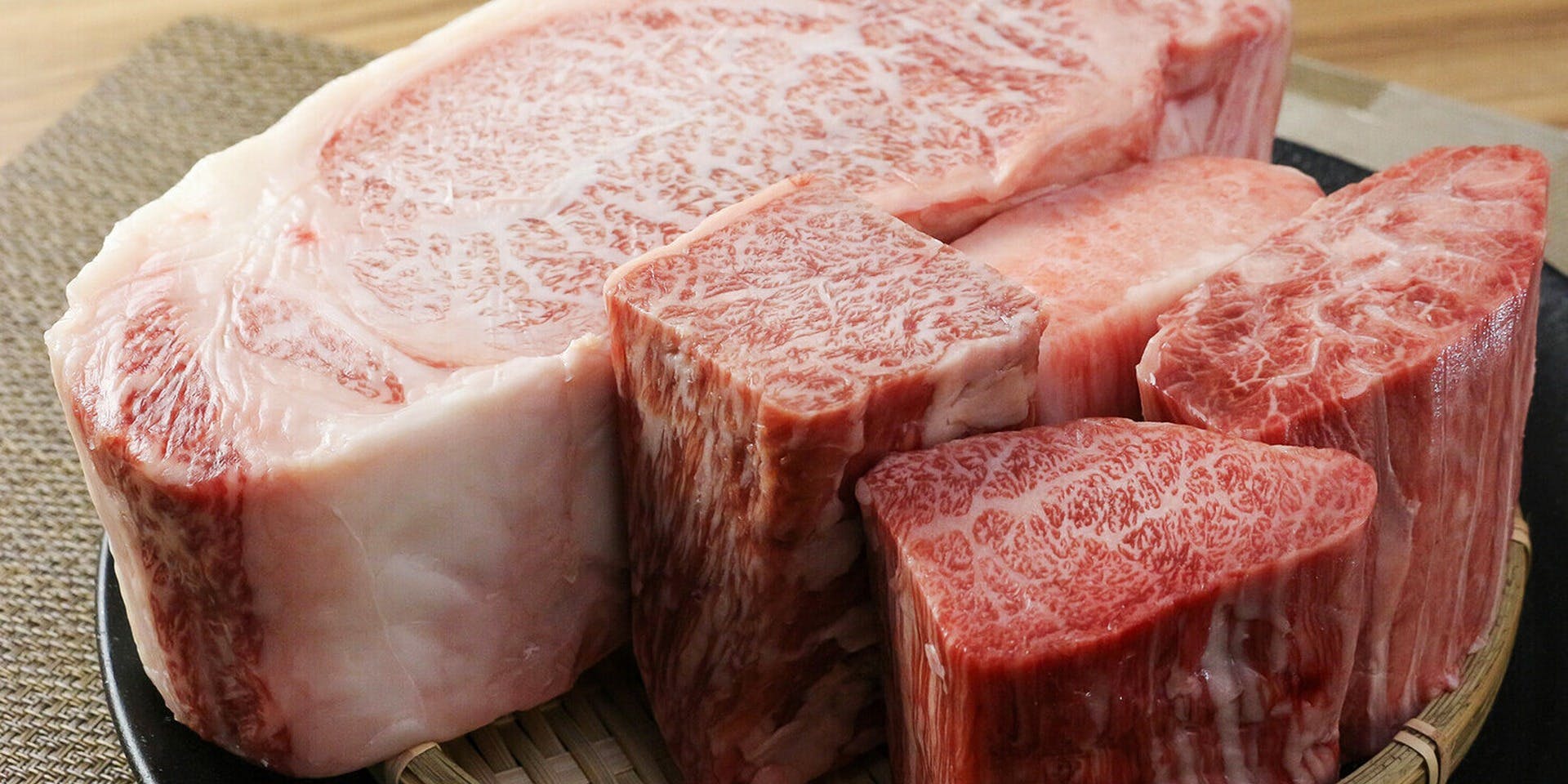 焼肉ソムリエ 萬樹亭 福島店（焼肉ソムリエ®マンジュテイ）