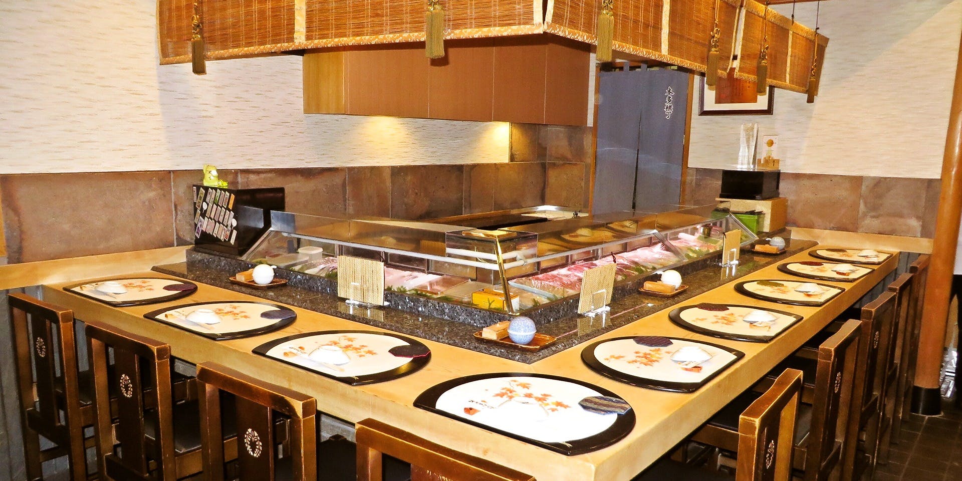 八千代鮨（やちよずし）