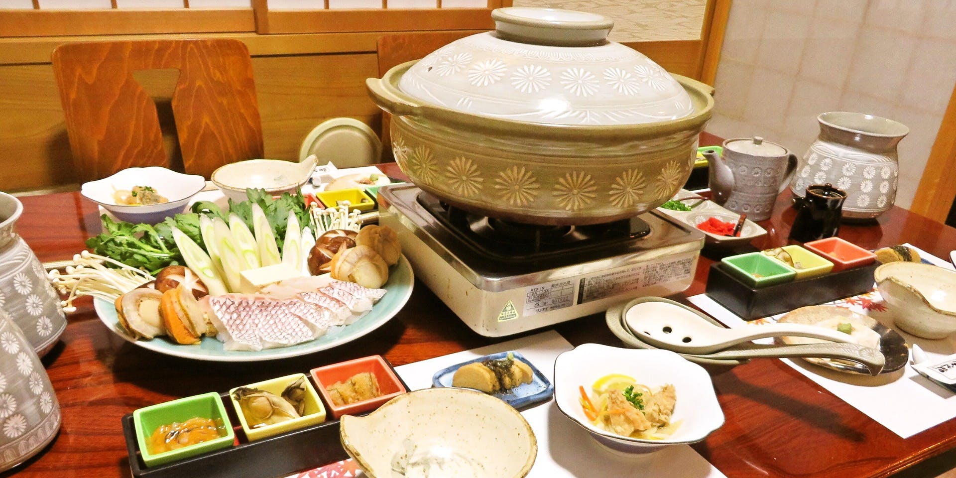 八千代鮨（やちよずし）