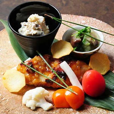 繊細で滋味溢れるコースが魅力