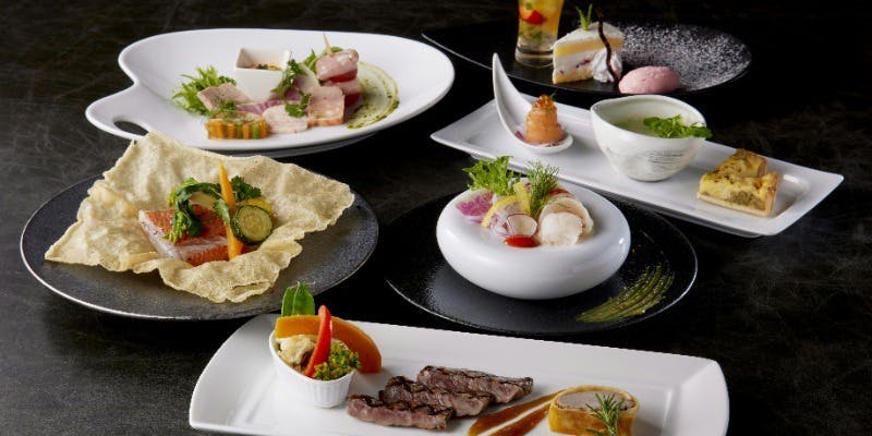 【ディナーCコース】季節の食材をふんだんに使ったコース全6品