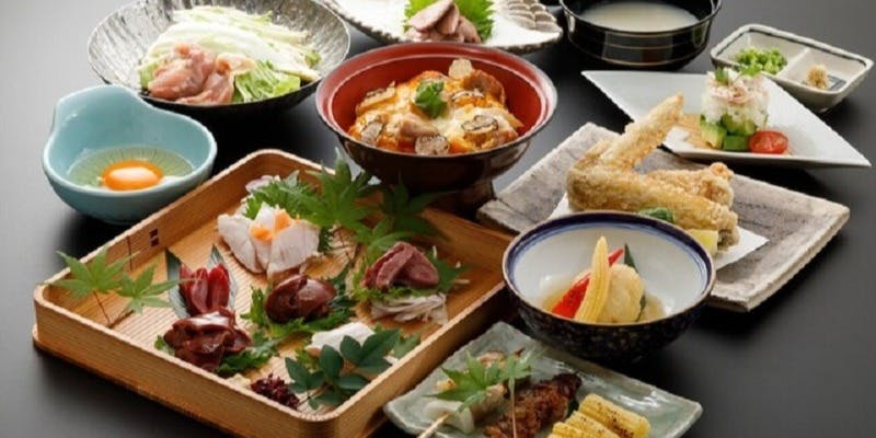 【名古屋コーチン一品コース】串焼き3種、もも肉のすき焼き陶板、極上親子丼など全9品