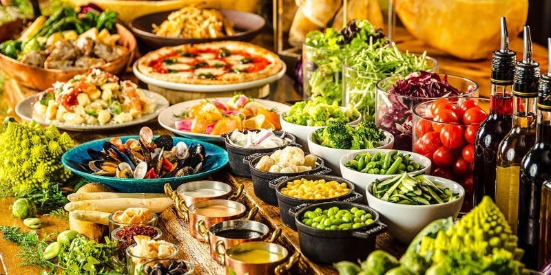 Tavernetta Salvatore 仙台 【季節のランチブッフェ】彩りサラダや窯