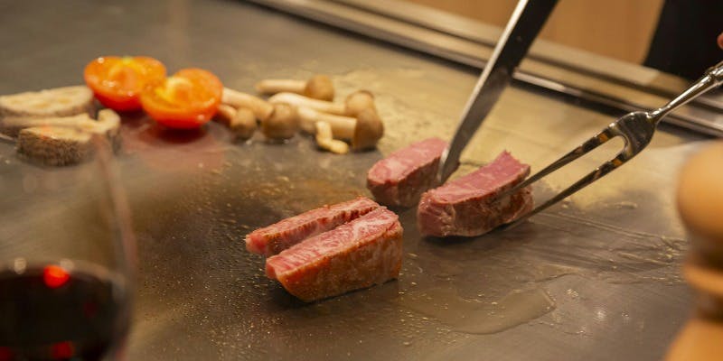 【事前ご予約限定・神戸牛栄吉コース】神戸牛寿司や神戸牛ステーキ100gをご堪能 全8品（平日限定）