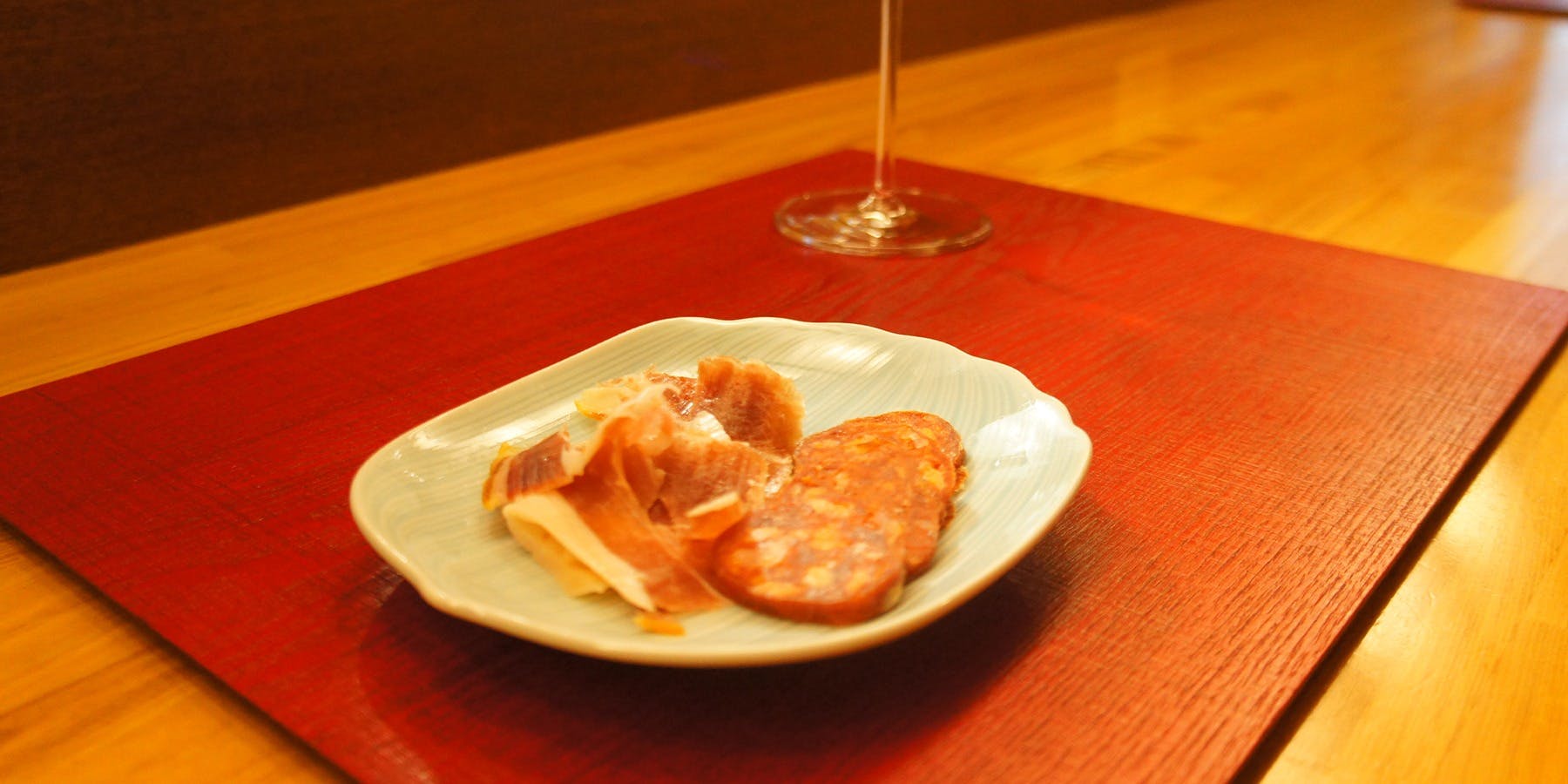 小山の酒場 Social SAKABA