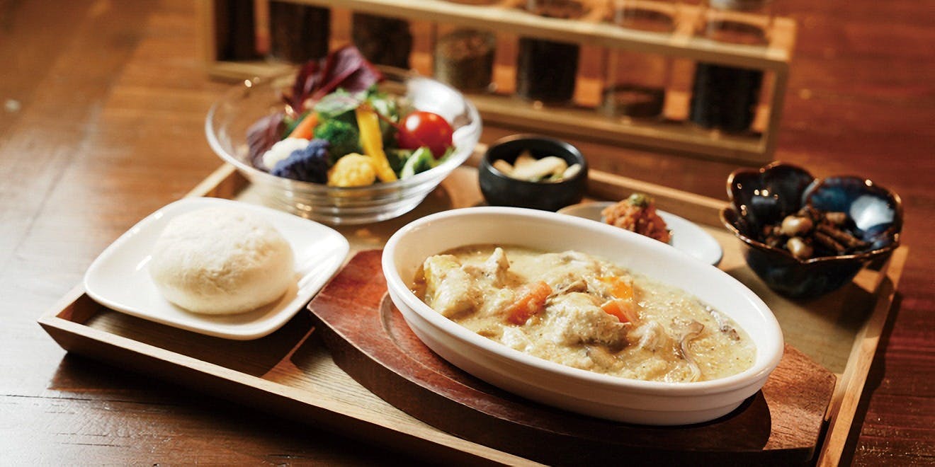 創作料理とワインのお店 上田慎一郎 natural stand salon 2号店（ウエダシンイチロウ）