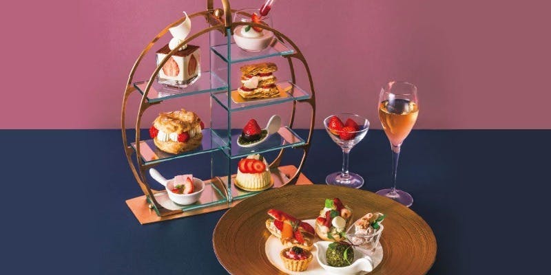 ナイトアフタヌーンティー ～Strawberry Collection～＋ドリンク1杯付き
