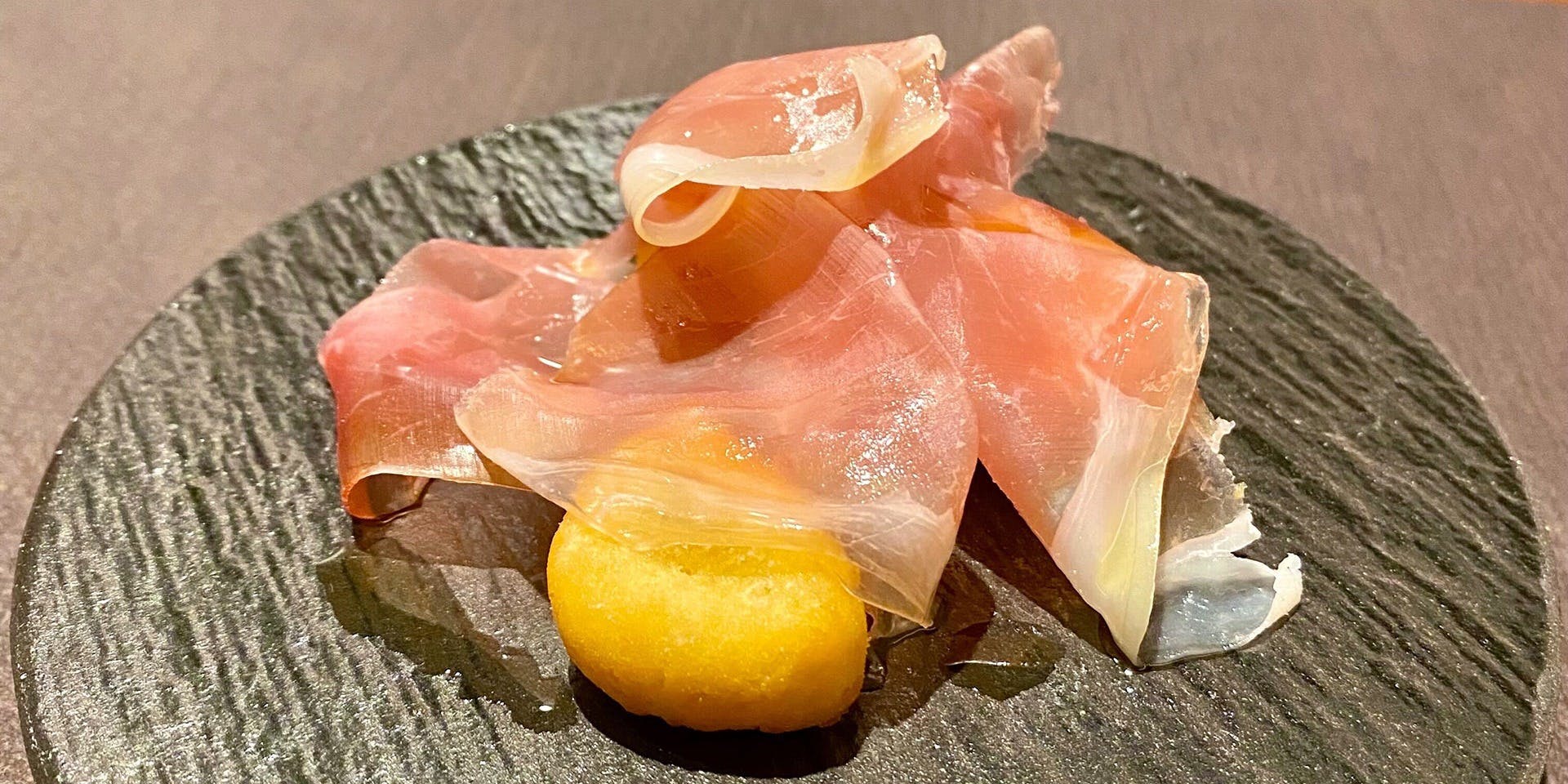 Kumazawa（クマザワ）