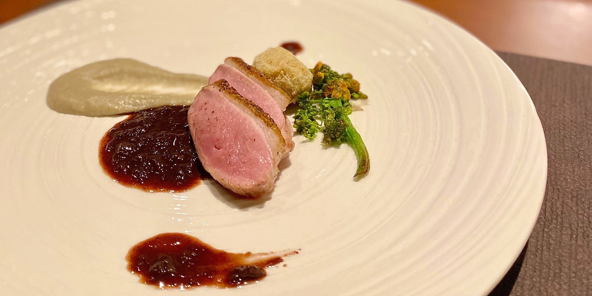 Kumazawa（クマザワ）