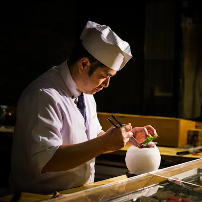 伸び続ける職人達がてら岡の料理を成長させる