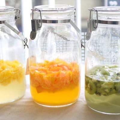 手作りの本物の酵素ジュース