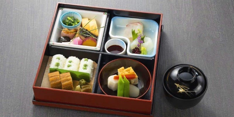 松花堂弁当