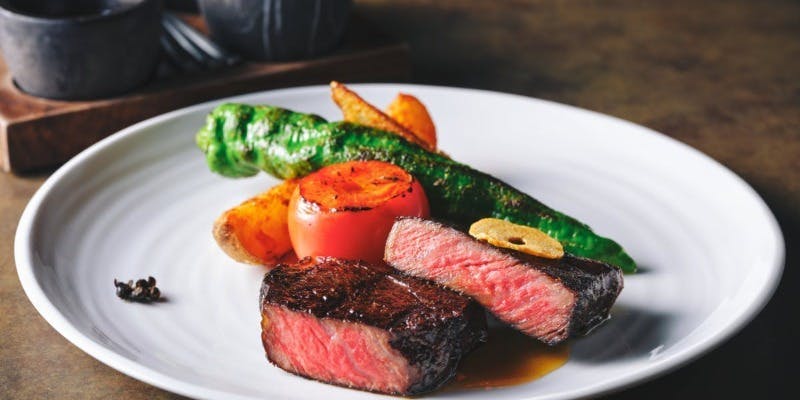 【Manhattan】サラダ、国産黒毛和牛フィレなど6品