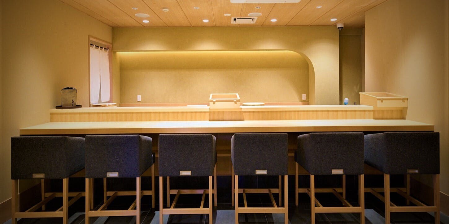 鮨 波奈本店 別邸／ホテルシュランザMAKUHARI BAY - 画像1