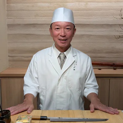 修行で培ってきた職人技で美しい日本料理・寿司をご提供いたします。