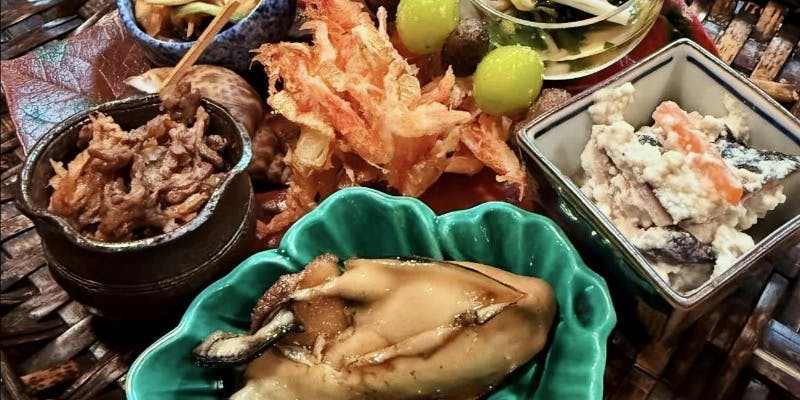 【充実コース】先付、お造り、お椀、八寸、酒肴、お食事など全11品　