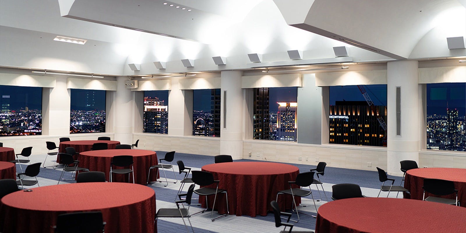 梅田スカイビル貸切パーティースペース - 画像1