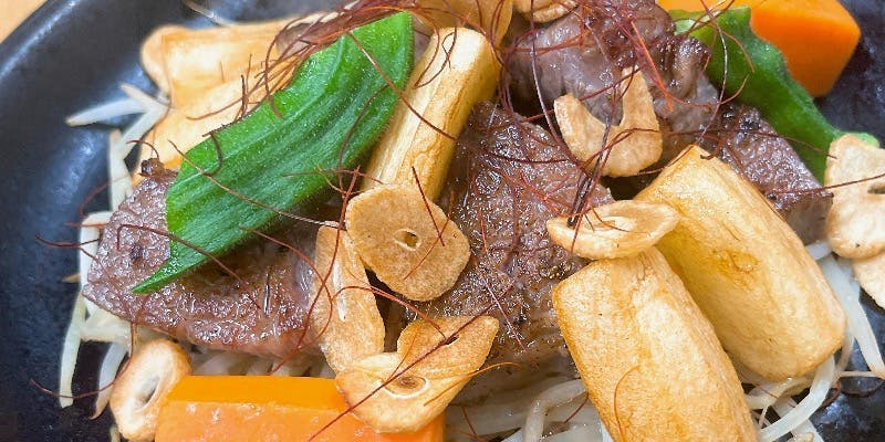 【サイコロステーキ ガーリック添え】（ヒレ（ミニオン））